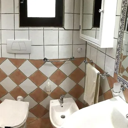 Nyaraló Villetta Lucertolone Vernole