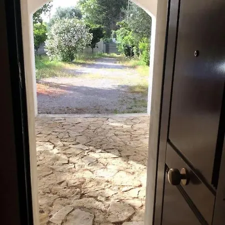 Nyaraló Villetta Lucertolone *