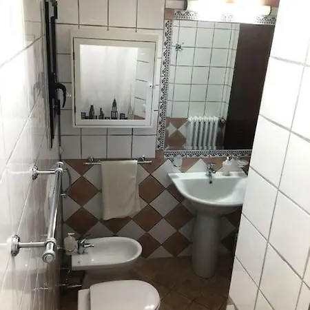 Nyaraló Villetta Lucertolone